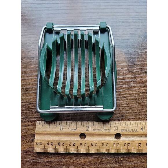 Green Hard Boiled Egg Slicer - Plastic/Steel -Good Working Condition - Picture 4 of 4